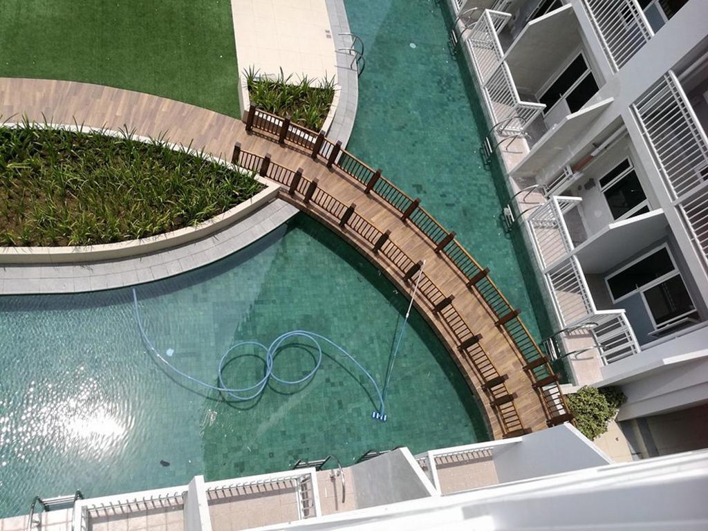 Seabreeze Residences At Breeze Residences Pasay Exteriör bild